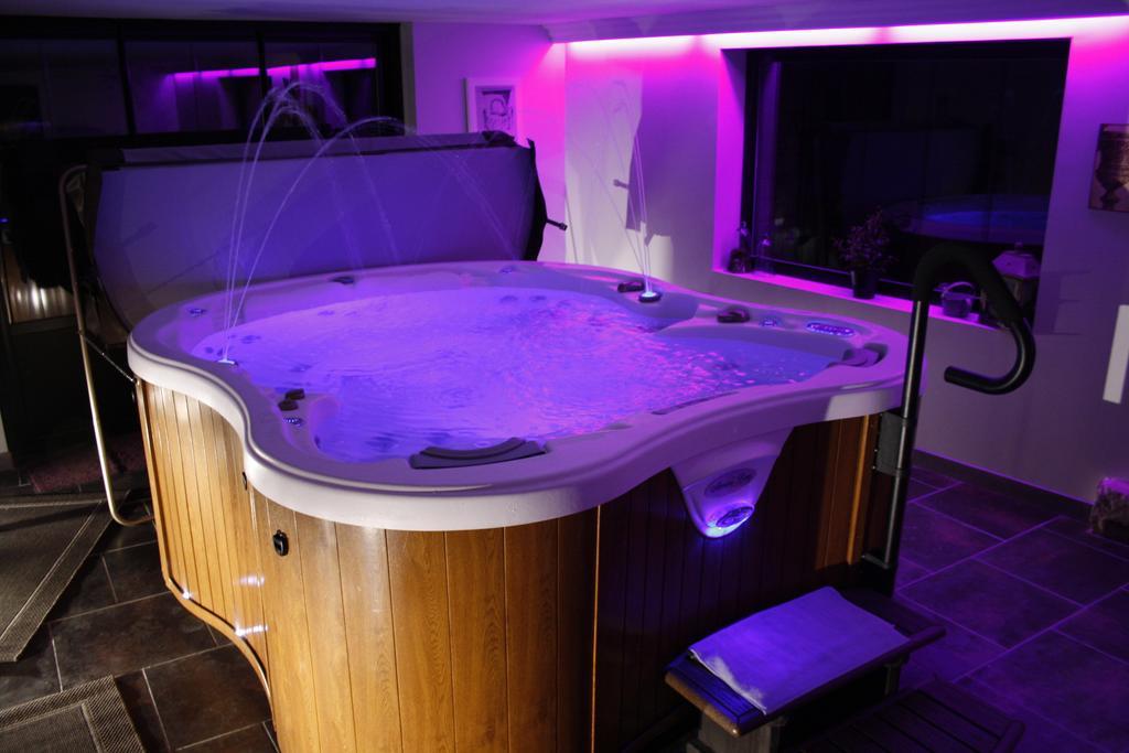 Lesmont Le Bonheur A La Campagne B&B 외부 사진