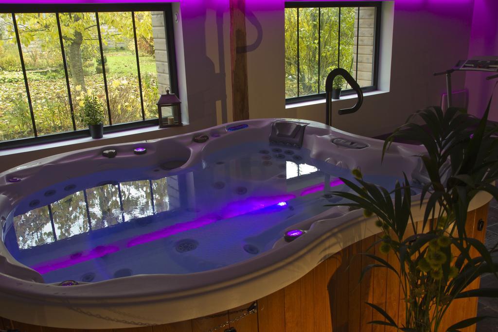 Lesmont Le Bonheur A La Campagne B&B 외부 사진